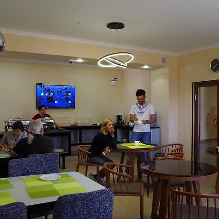 Azimut Hotell Rybatjje Exteriör bild